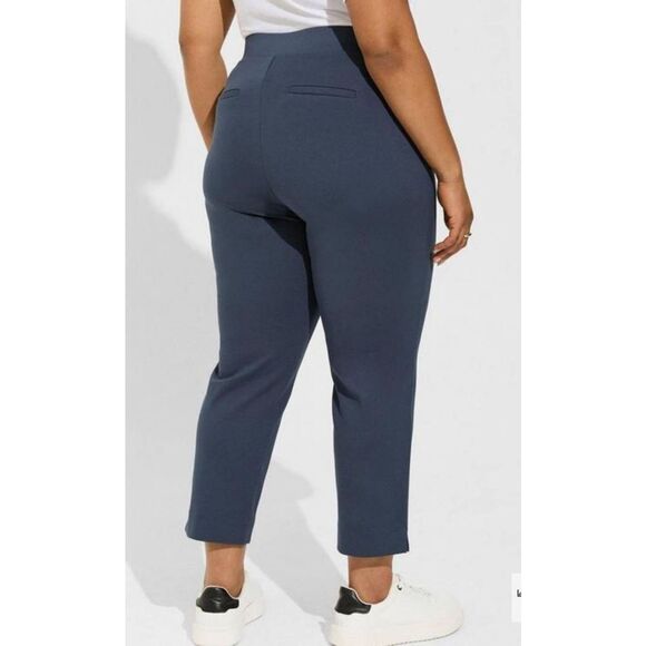 Torrid Pull-On Relaxed Taper Studio Luxe Ponte High-Rise Pants 2X -Tall - Picture 3 of 5